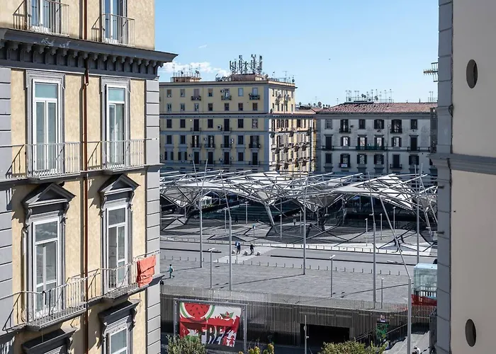 Central House - Apartments In Napoli
